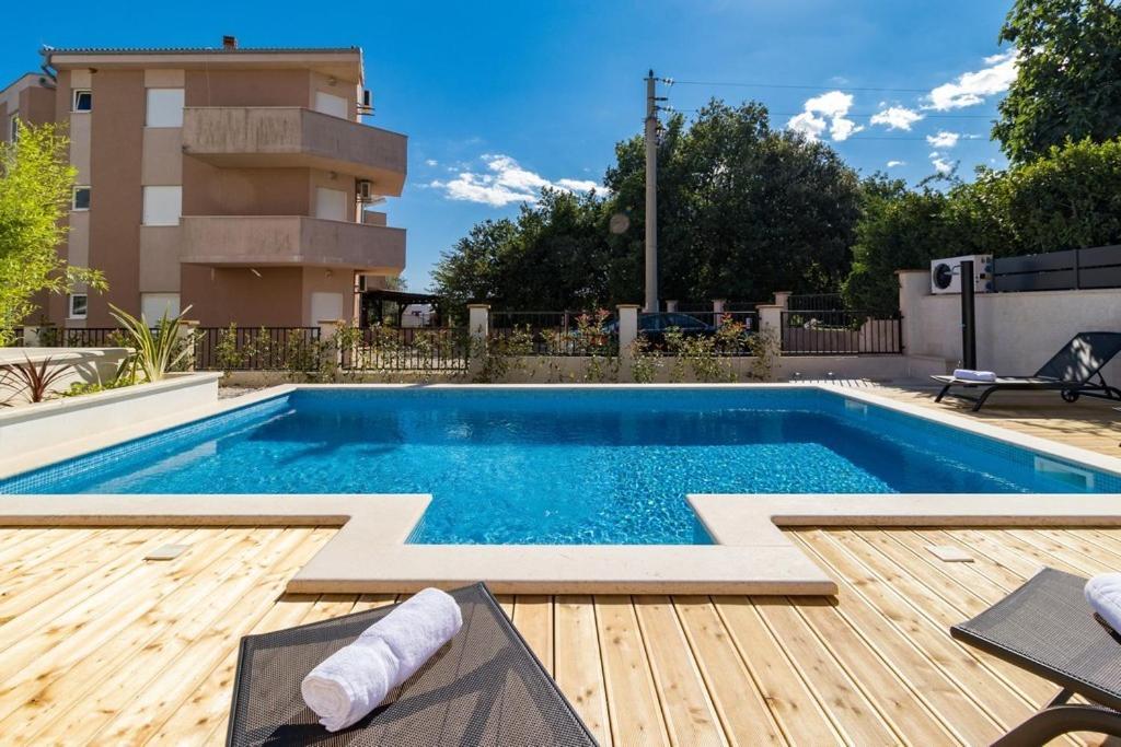 Villa Munat Liznjan Bagian luar foto