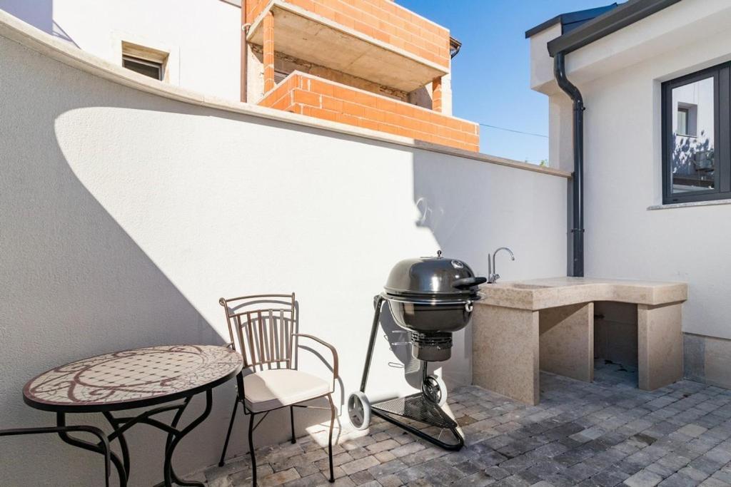 Villa Munat Liznjan Bagian luar foto