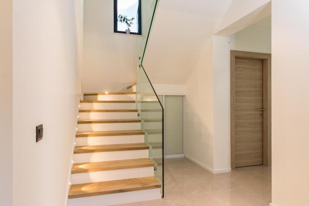 Villa Munat Liznjan Bagian luar foto