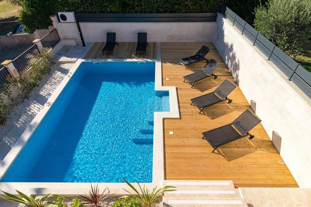 Villa Munat Liznjan Bagian luar foto